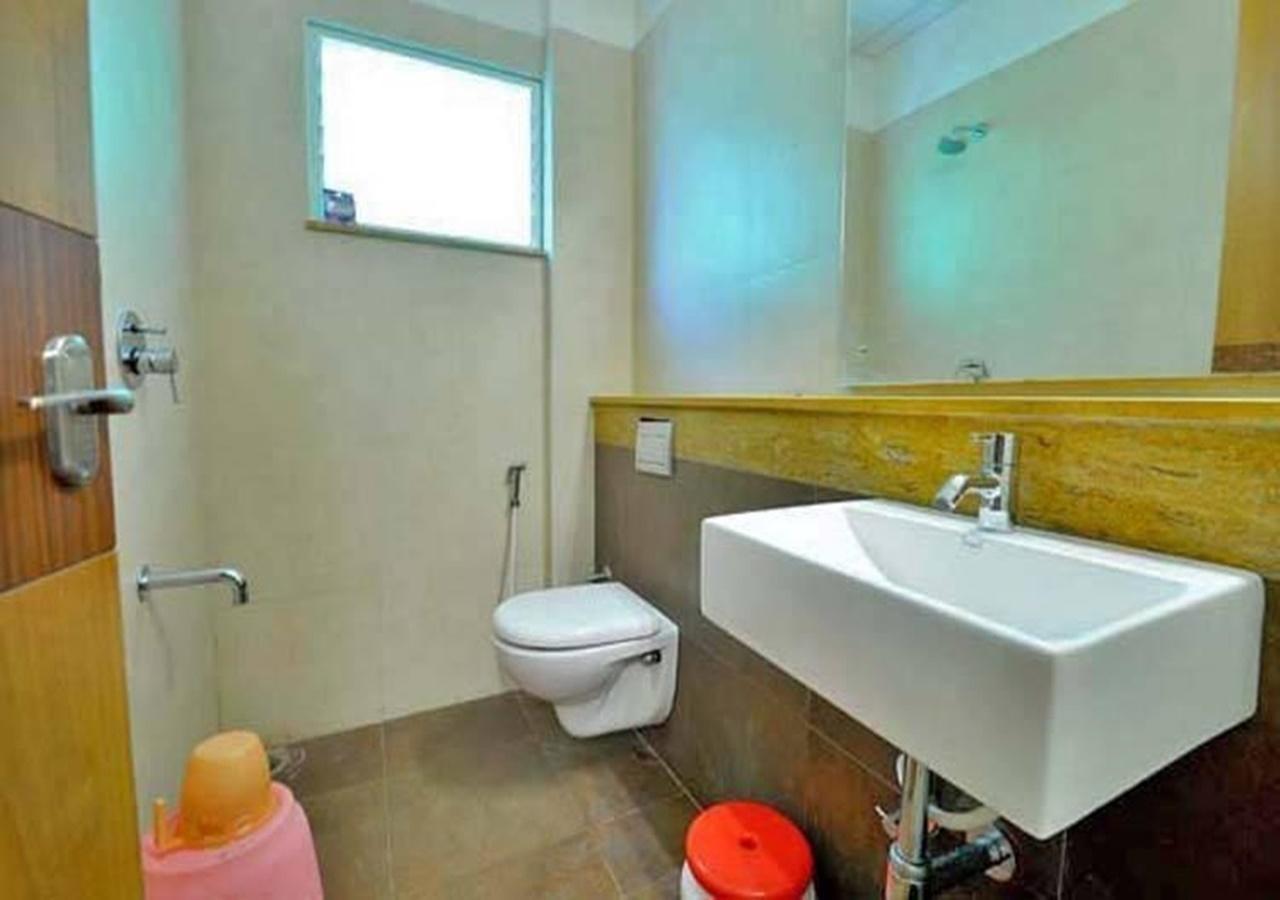 Hotel Holiday Home Bangalore Eksteriør bilde