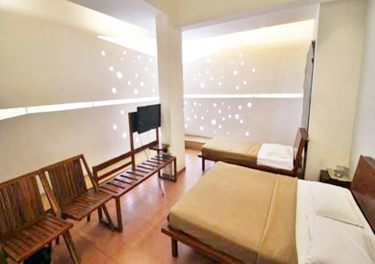 Hotel Holiday Home Bangalore Eksteriør bilde