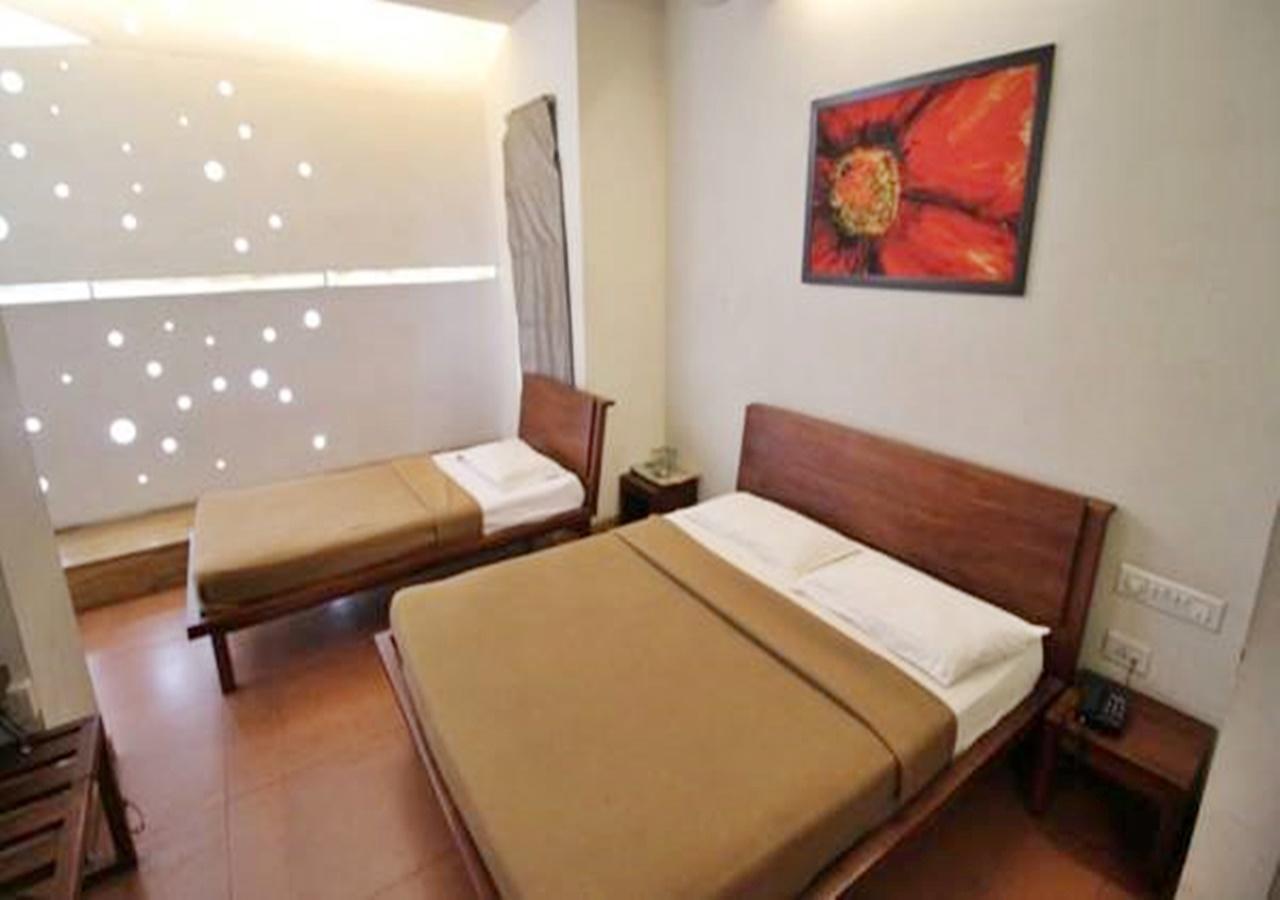 Hotel Holiday Home Bangalore Eksteriør bilde